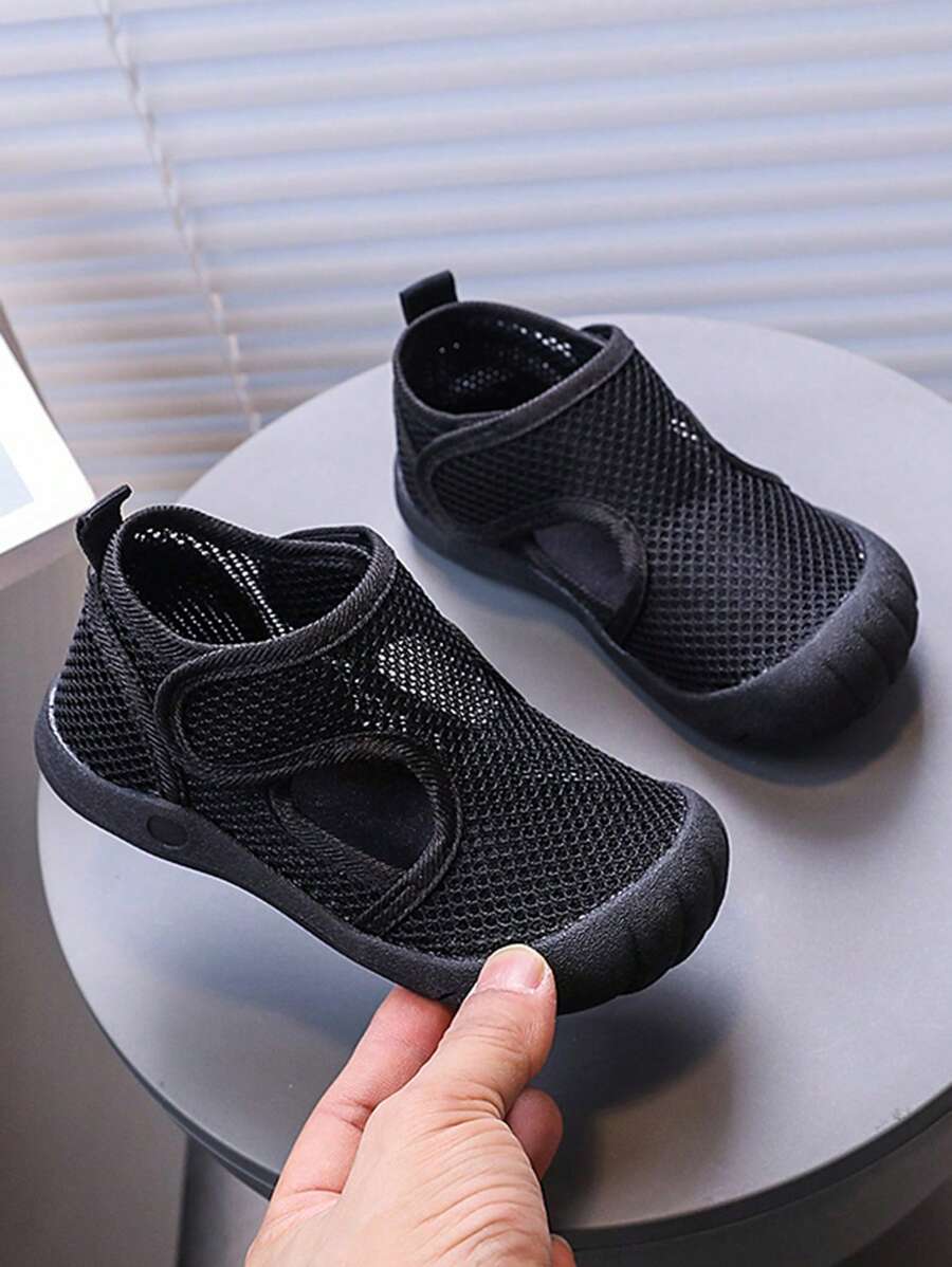 Summer New Breathable Mesh Sandals, Toddler Boys' Closed Toe Anti-Kick Thin Net Sandals, Girls' Camouflage Beach Shoes, Soft Bottom Non-Slip Infant Fashion Sandals