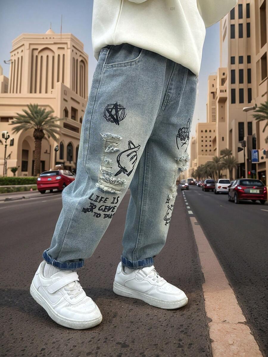 Jeans bordados y desgastados para niño en primavera con bolsillos rasgados