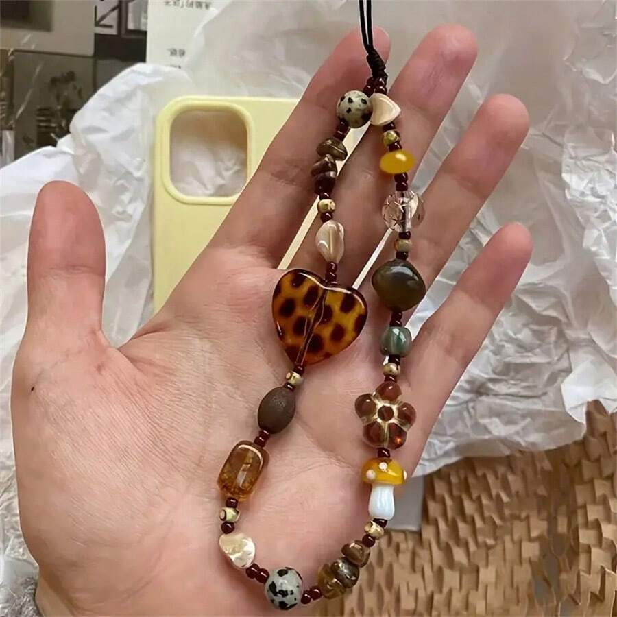 Vintage Heart Shape Mushroom Design Keychain Amber Color Plastic Phone Lanyard Anti-Lost Strap Bracelet Decoration Pendant Y2K
