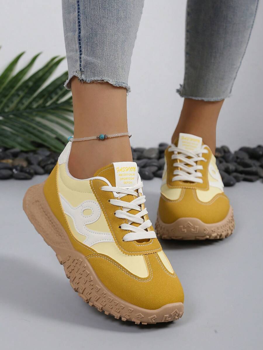 Zapatillas deportivas casuales antideslizantes con suela plana para mujeres, nuevas zapatillas para correr ligeras de primavera/verano 2025, tenis blancos para estudiantes, zapatos con suela blanda para saltar a la cuerda, para trabajo/casual, transpirables y con amortiguación de impactos