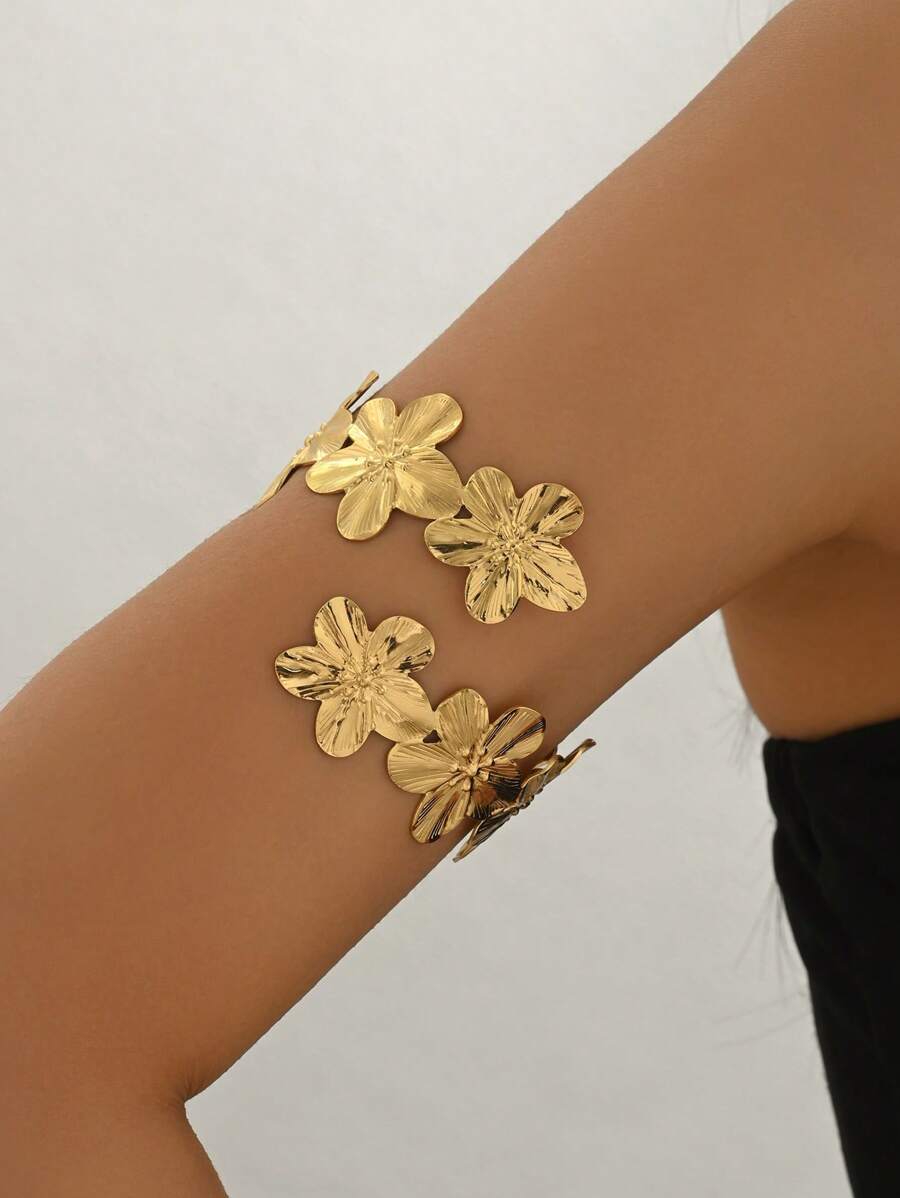 1pc Exaggerated Geometric Flower Opening Bangle Bracelet For Women