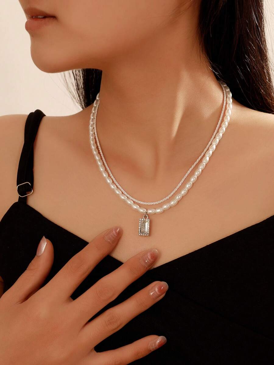 Set de 2 colier la modă pentru femei cu colier cu pandantiv din perle pătrate, elegant și clasic