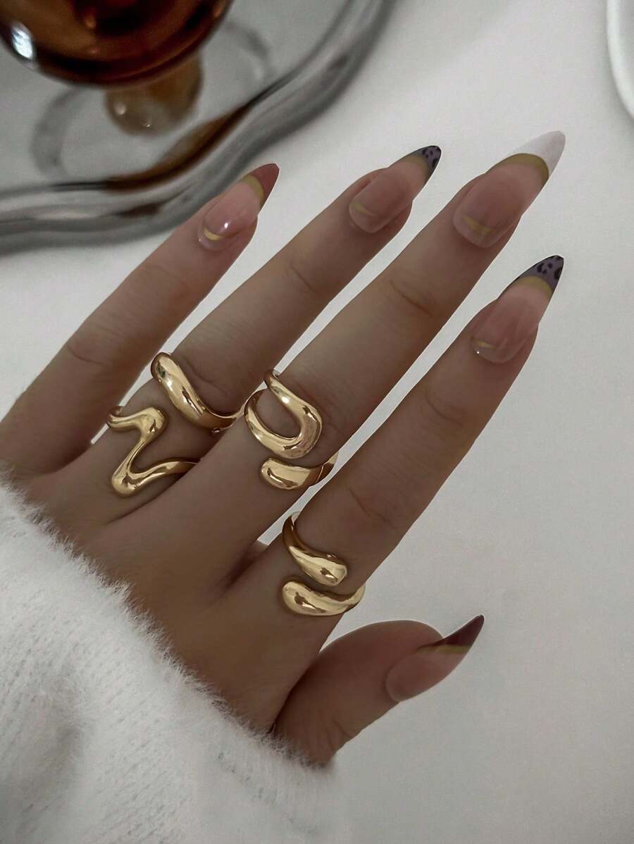 4pcs/Set Vintage Geometric Openwork Round Asymmetrical Liquid Effect Ring Set, Charming Jewelry For Women, Suitable For Party And Everyday Wear