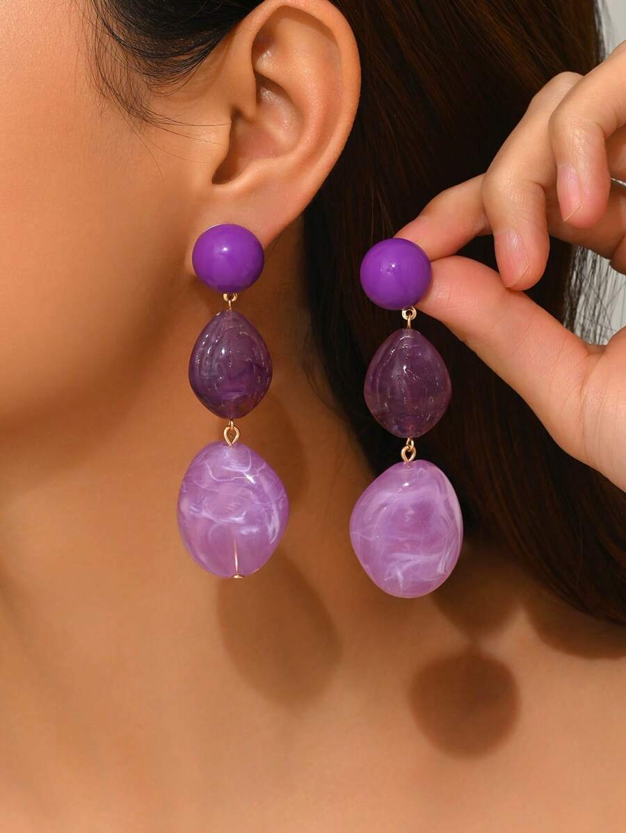 2pcs Elegant Exaggerated Sexy Bohemian Wavy Faux Jade Resin Asymmetrical Block Matching Gold Shell Stud Earrings, Suitable For Sexy Party, Holiday Wear, Colorful Resin Blocks Are Artificial Mixed , Each Piece Is Randomly Colored, There May Be Molding Marks On The Resin