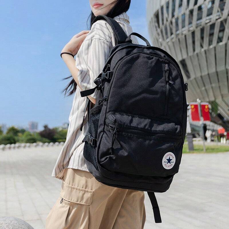 Converse Mochila unisex 2025 Nuevo modelo básico y sencillo para deporte, tiempo libre, viaje y uso diario, mochila escolar estudiantil 10021138-A01