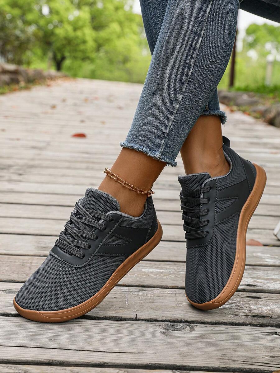 New Women Sports Shoes, Ultra-Light Mesh Breathable, Wide Toe Box, Shock Absorption Anti-Slip Soft Sole Casual Running Shoes, Unisex Design