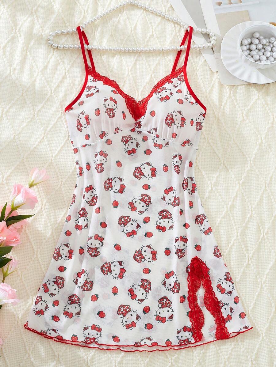 Sanrio 1 pieza Pijama sexy con estampado digital de Hello Kitty con fresas, con cuello en V, encaje de contraste, abertura lateral, ribete de lechuga, malla transparente y espalda descubierta, para mujer, en colores rojo y blanco contrastantes