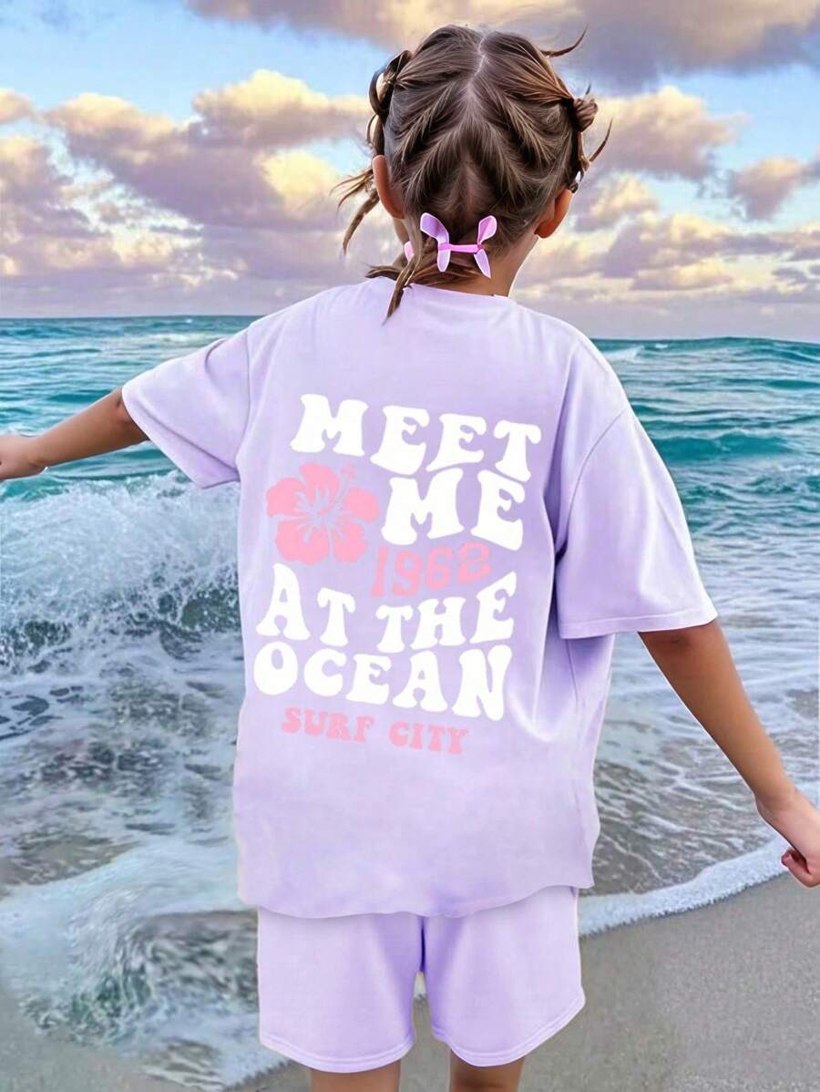 Conjunto de camiseta de manga corta con cuello redondo y pantalones cortos con estampado de letras para niña preadolescente