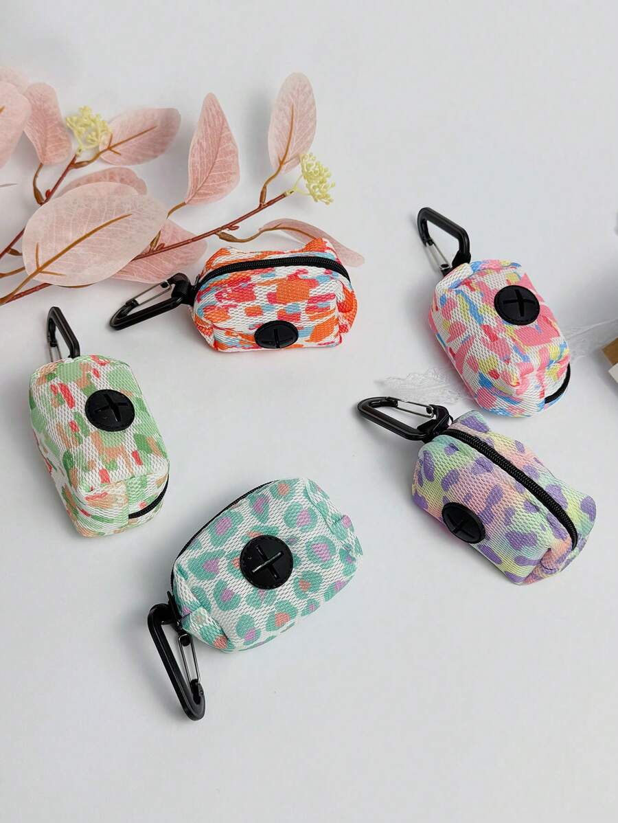1pc Pet Walking Printed Trash Bag Dispenser, Fashion Dog Poop Clean-Up Bags, Leash Clip On Waste Bag Holder