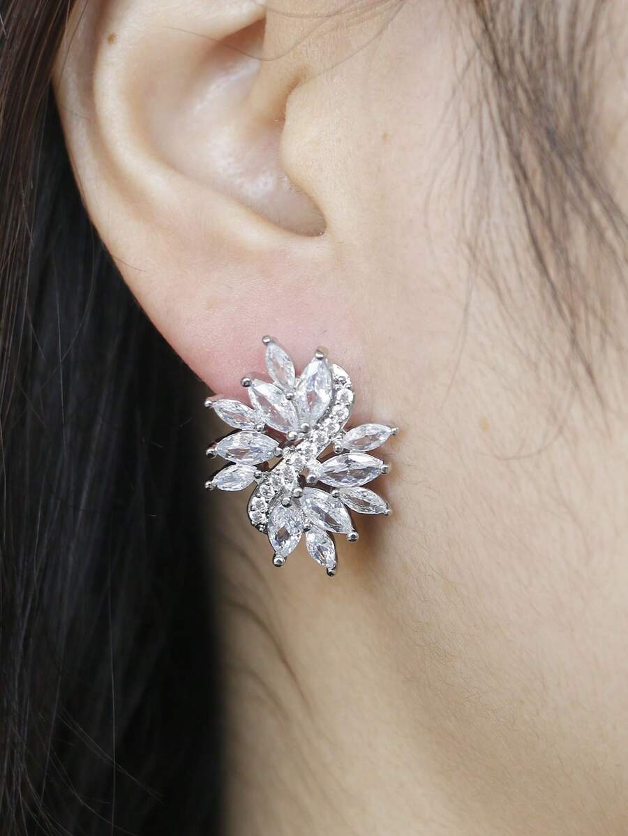 1 paire de boucles d'oreilles pendantes en cubic zirconia cubique élégantes pour femmes, convenant aux occasions formelles, au mariage