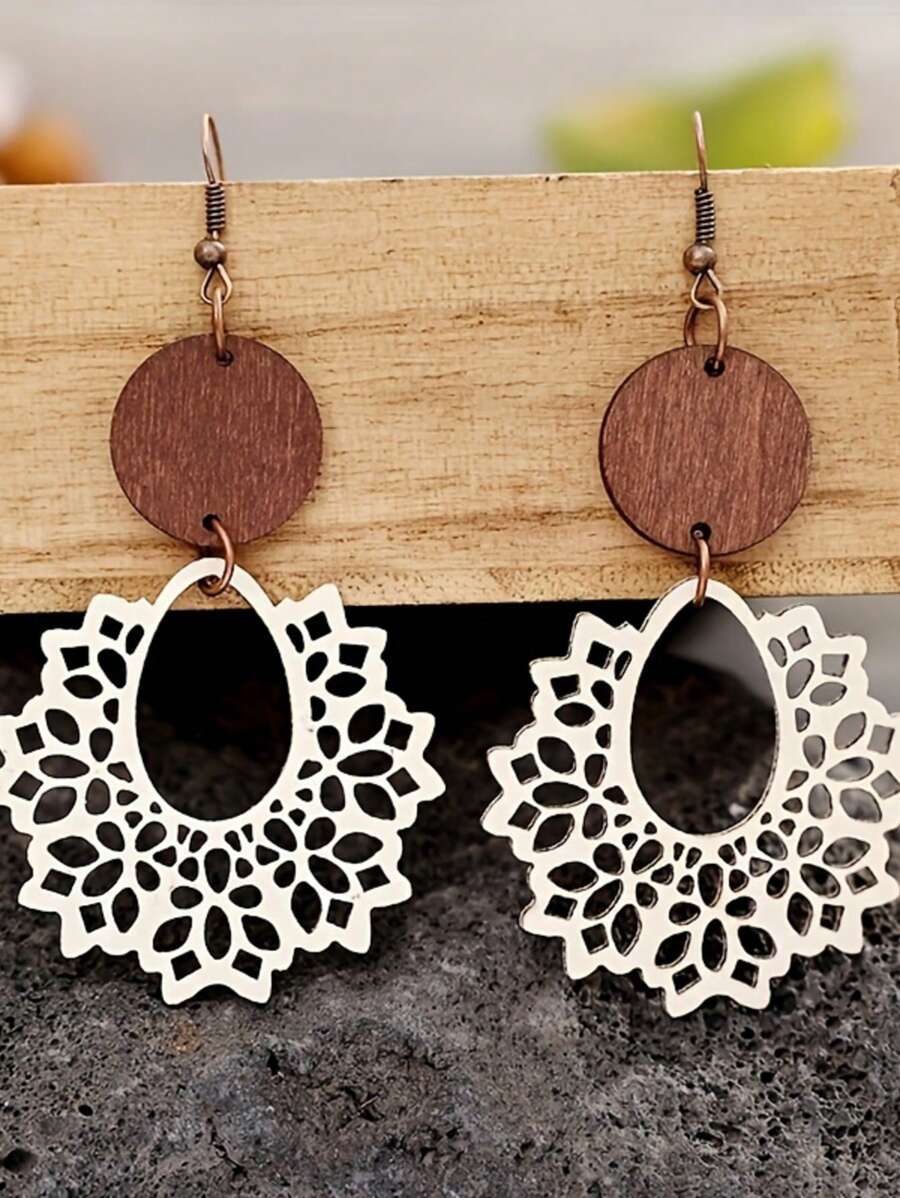 Hollow Monochrome Spider Wed Design Dangle Earrings Retro Elegant Style PU Leather Jewelry Female Gift Fall Winter Ear Ornaments