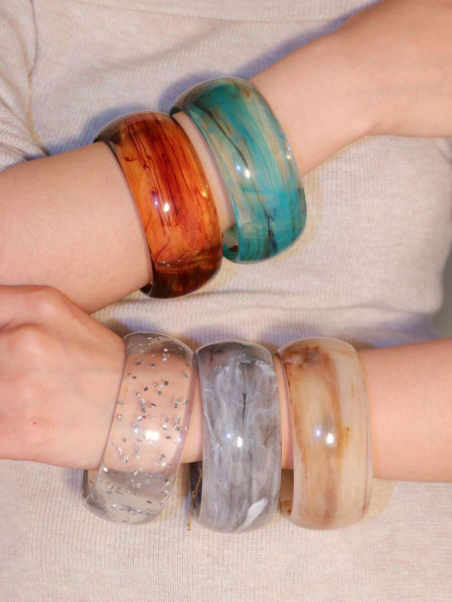 1 Stück modisches halbtransparentes Farbverlauf Acryl Armband, übertriebenes rundes breites Design für Frauen
