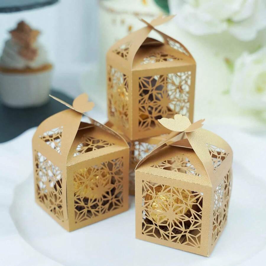 50 piezas Cajas de caramelos elegantes con corte láser con diseño de mariposa - Cajas de regalo de papel marrón para bodas, aniversarios, cumpleaños - Patrones geométricos intrincados, perfectas para obsequios de fiesta y decoración, regalos de verano, regreso a la escuela, útiles escolares, decoración de habitaciones