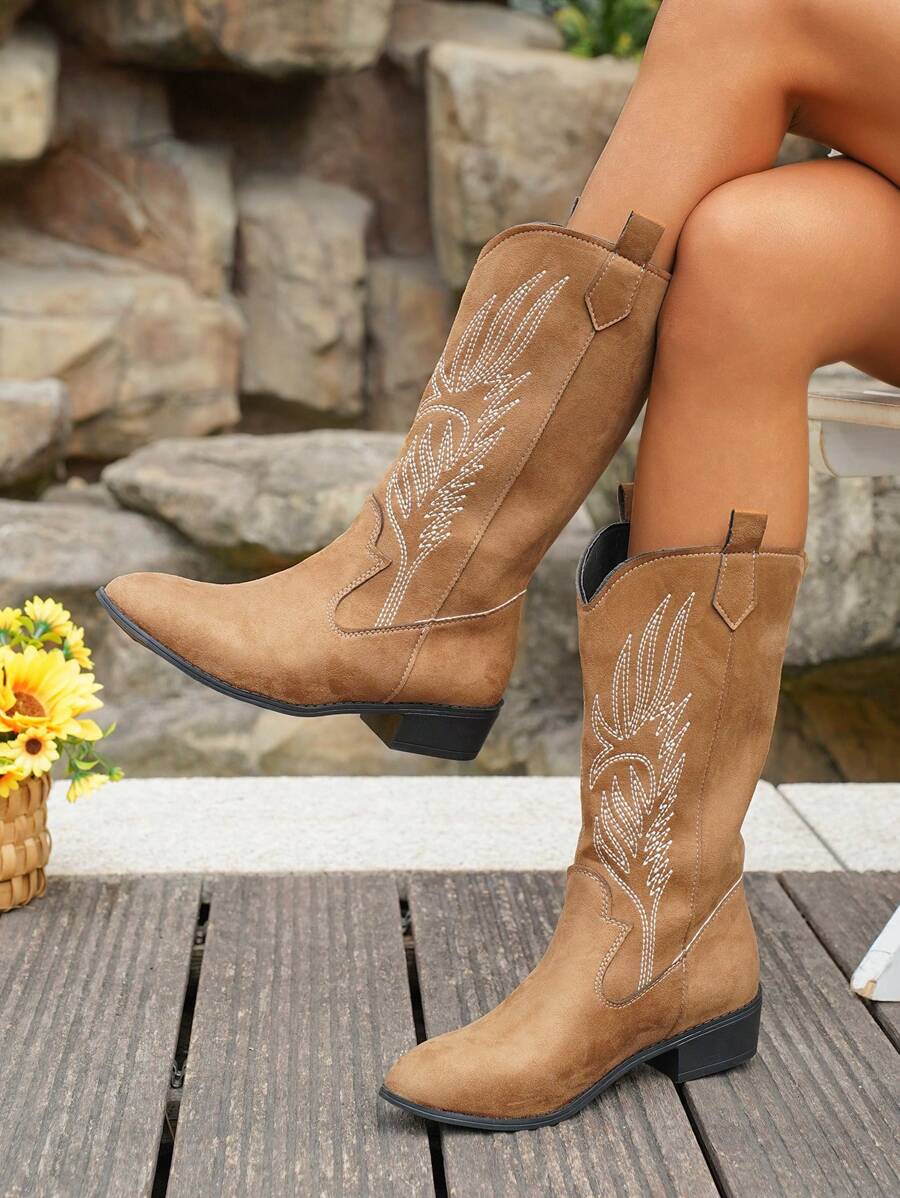Women Vintage American Embroidered Faux Suede High Boots, Maillard Brown High Chunky Heel Riding Boots, Fashionable Punk Style Chelsea Boots