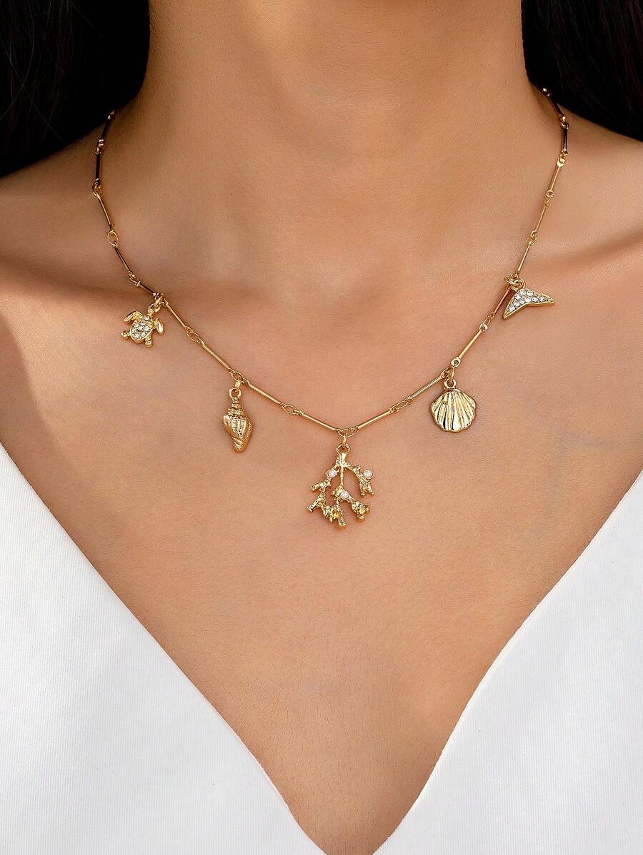 1 Pc Minimalist Summer Ocean Themed Seashell, Fish, Sea Turtle Pendant Necklace