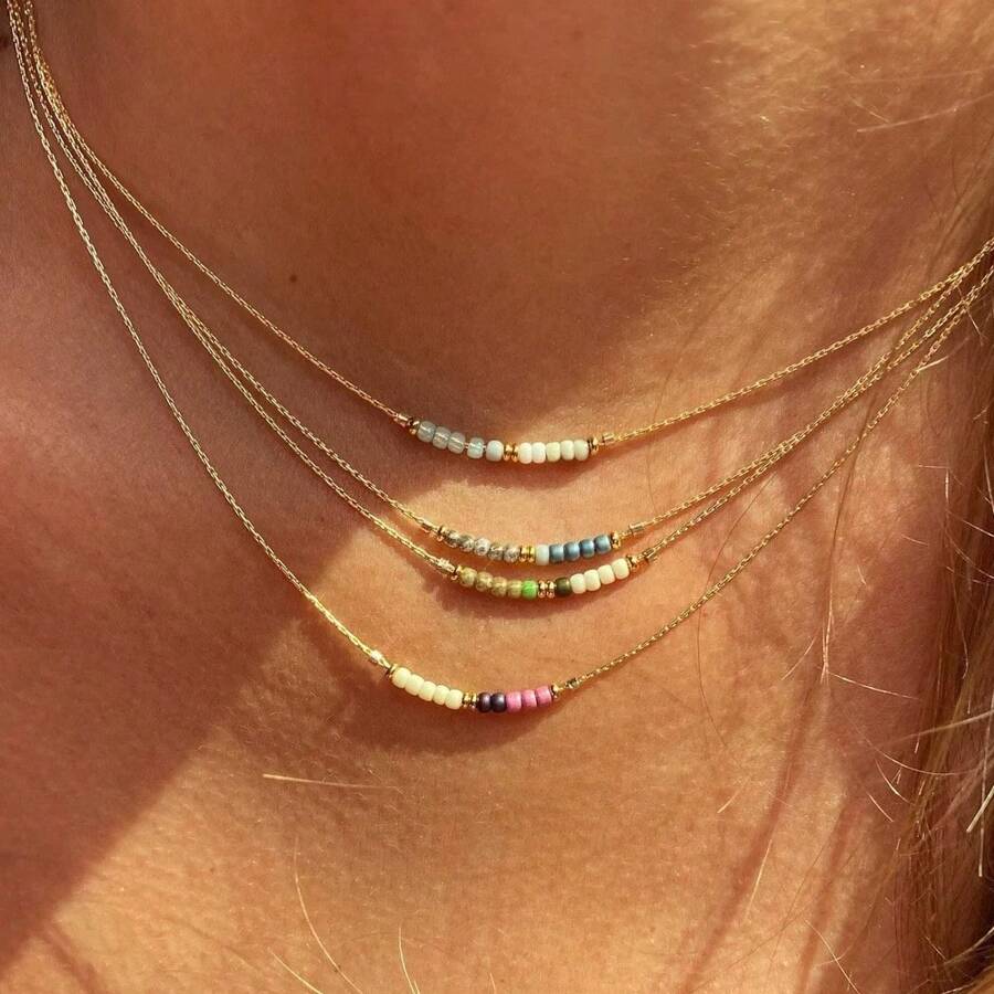 1 Stück buntes Boho Glas Perlen & goldene Kette Halskette, modischer vielseitiger Schmuck für Frauen