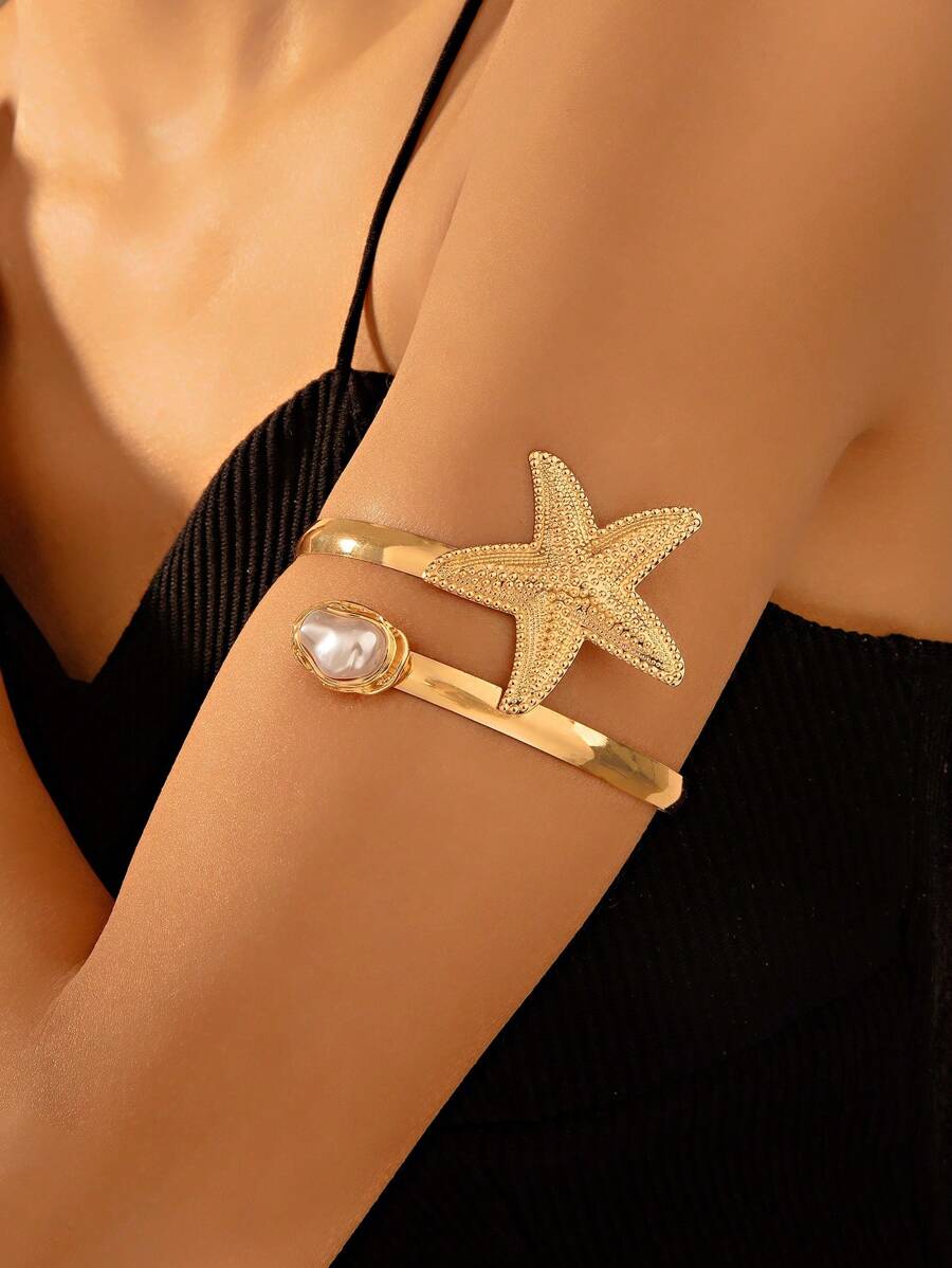 1 Stück Sommer Ozean Urlaub Stil Seestern geformter Armreif mit Kunstperle und verstellbarer Öffnung als Oberarm Armband