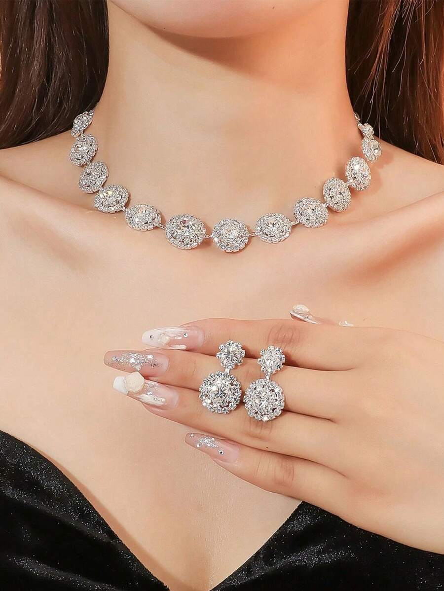Set de 3 piezas de joyería de fiesta de boda de lujo para mujer, que incluye un collar con adornos de diamantes y brillantes y 2 aretes a juego como accesorios de disfraz para baile de graduación