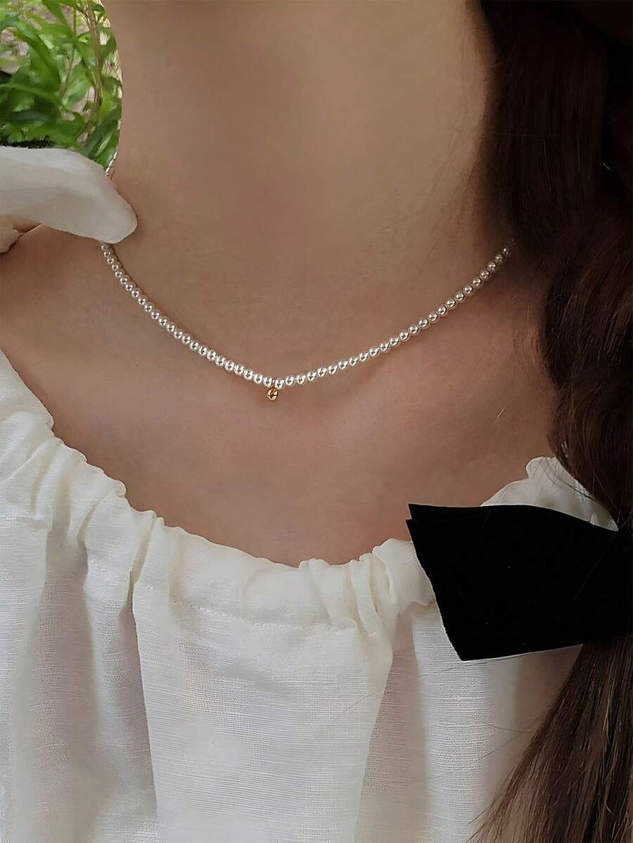 MONALLY 18 Karat vergoldete elegante modische Kugel Anhänger Kettenhalskette mit Kunstperle für Frauen, Edelstahl Accessoire, originelles Design, Muttertags Geschenk, Hochzeitstags Geschenk, perfektes Geschenk für Damen Schmuck für den täglichen Gebrauch