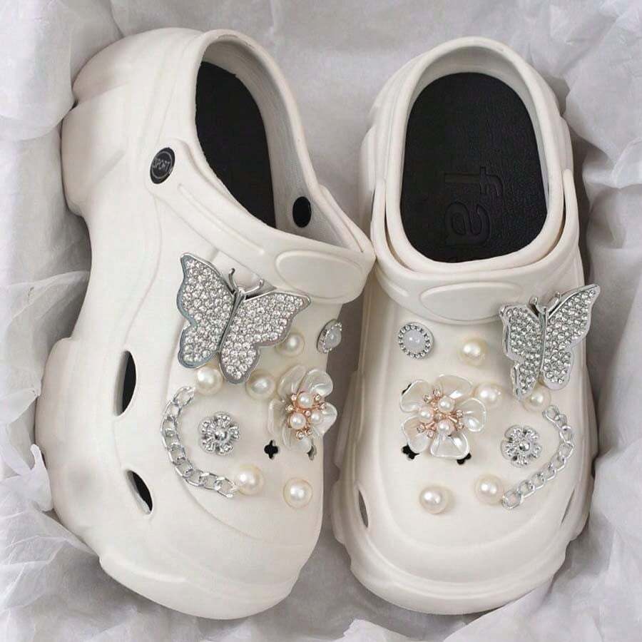 2025 New Spring Thick Bottom Hollow Clogs Sandals, Women Fashion Party Slip-On Cute Cartoon EVA Beach Outdoor Wear, Suitable For All Seasons