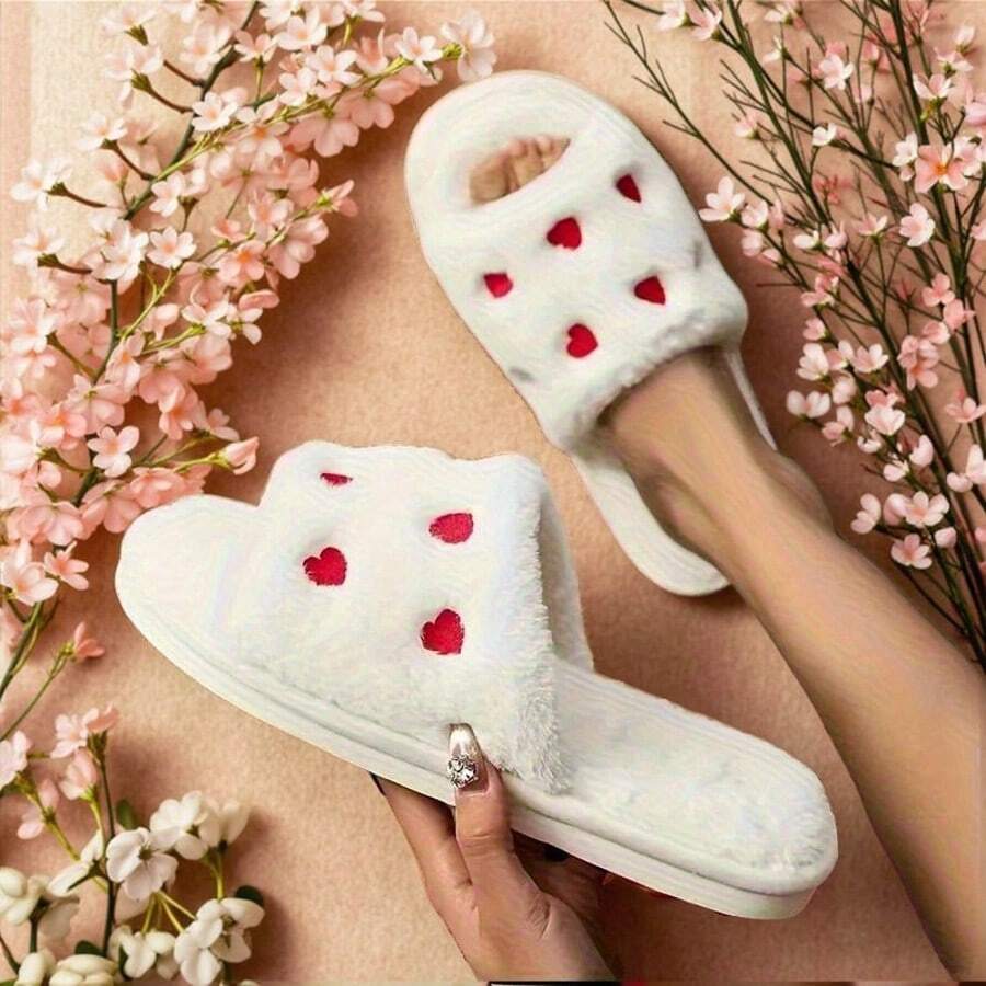 Women's Heart Embroidery Plush Slippers, Fashionable & Cute Fluffy Open Toe Indoor/Outdoor Slippers For Ladies, White, Warm For Autumn/Winter, EVA Bottom & Plush Lining, Suitable For Wedding, Vacation, Party, Home