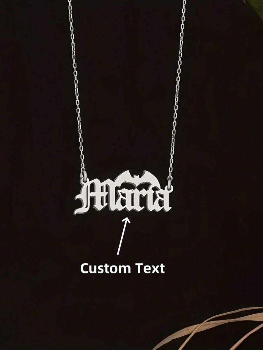 1pc Customized Gothic Style Name Pendant Necklace For Women, Vintage Elegant Design With Bat Motif, Suitable For Daily Wear, Halloween And All Seasons