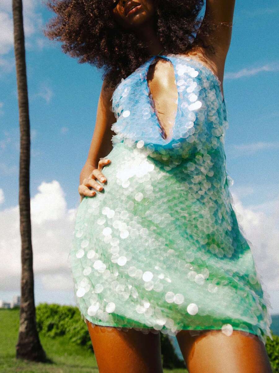 Women Halter Neck Dress Casual Contrast Colors Sequins Cowl Neck Backless Mini Party Dress For Beach Club Streetwear