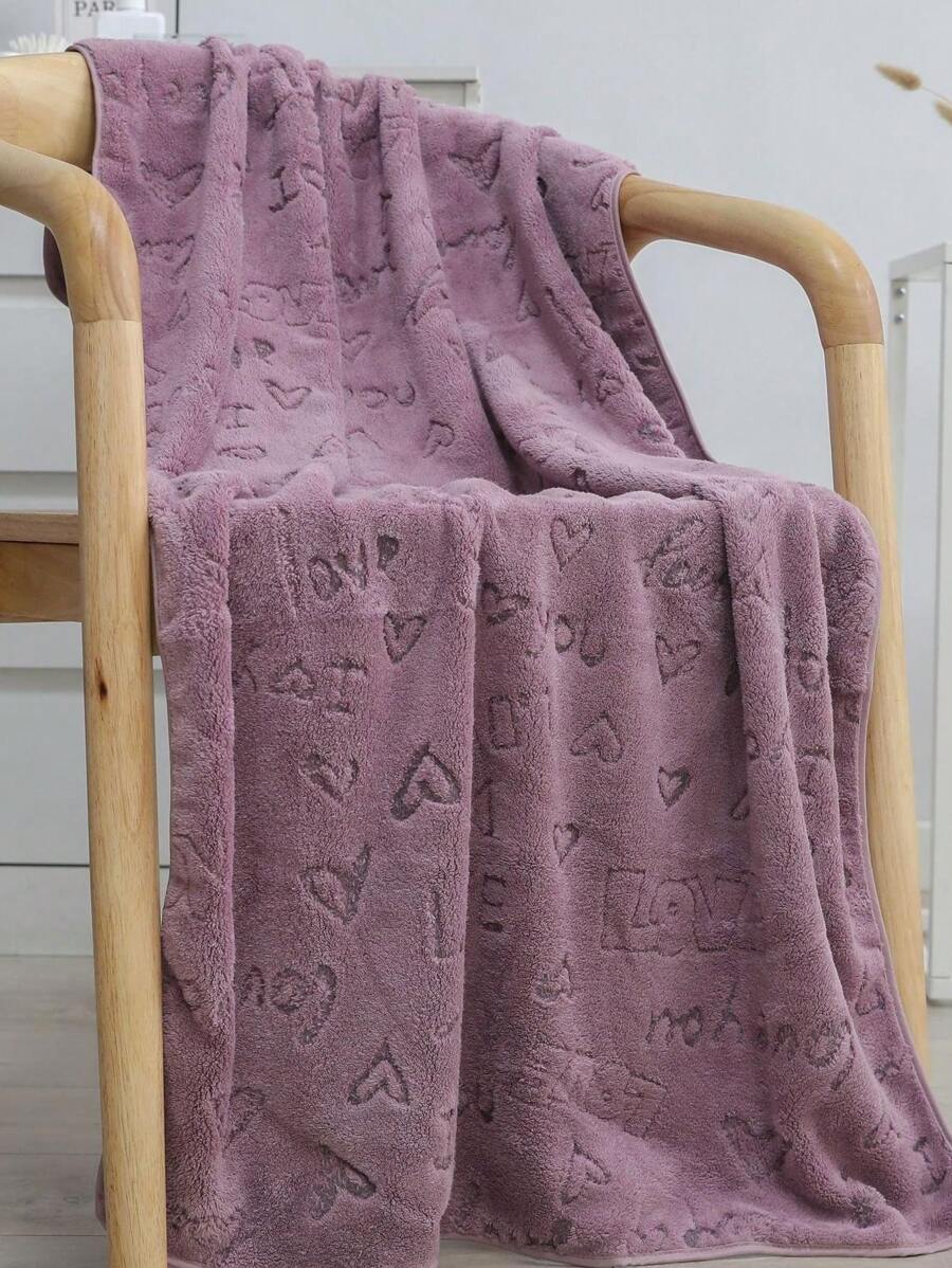 1 pièce Serviette en polaire en forme de cœur, super douce, absorbante et agréable pour la peau pour la salle de bain, la salle de sport, l'hôtel et la plage. Indispensable pour un usage quotidien, idéal pour la maison et les voyages - Un cadeau parfait pour tous, décoration de salle de bain, décoration d'automne, rentrée scolaire, salon de beauté, maison, salle de bain