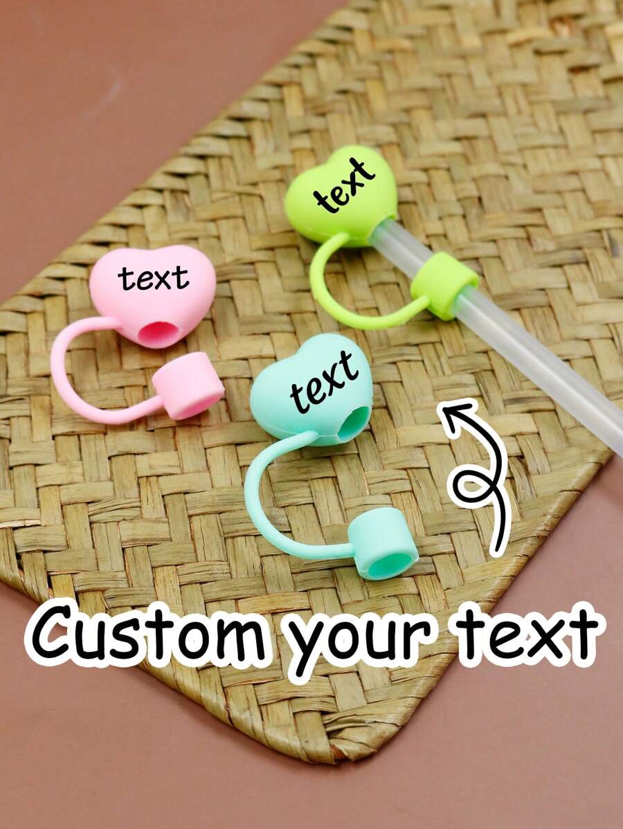 Étui en silicone personnalisé pour paille avec nom, étui personnalisé pour paille avec motif cœur, bouchon anti-poussière personnalisé pour paille, étui personnalisé mignon pour paille avec nom, multifonctionnel, compatible avec les tasses et bouteilles, décoratif, étudiants, travailleurs, enfants, anniversaire, fête des enfants, mariage, cérémonie de remise des diplômes, pendaison de crémaillère