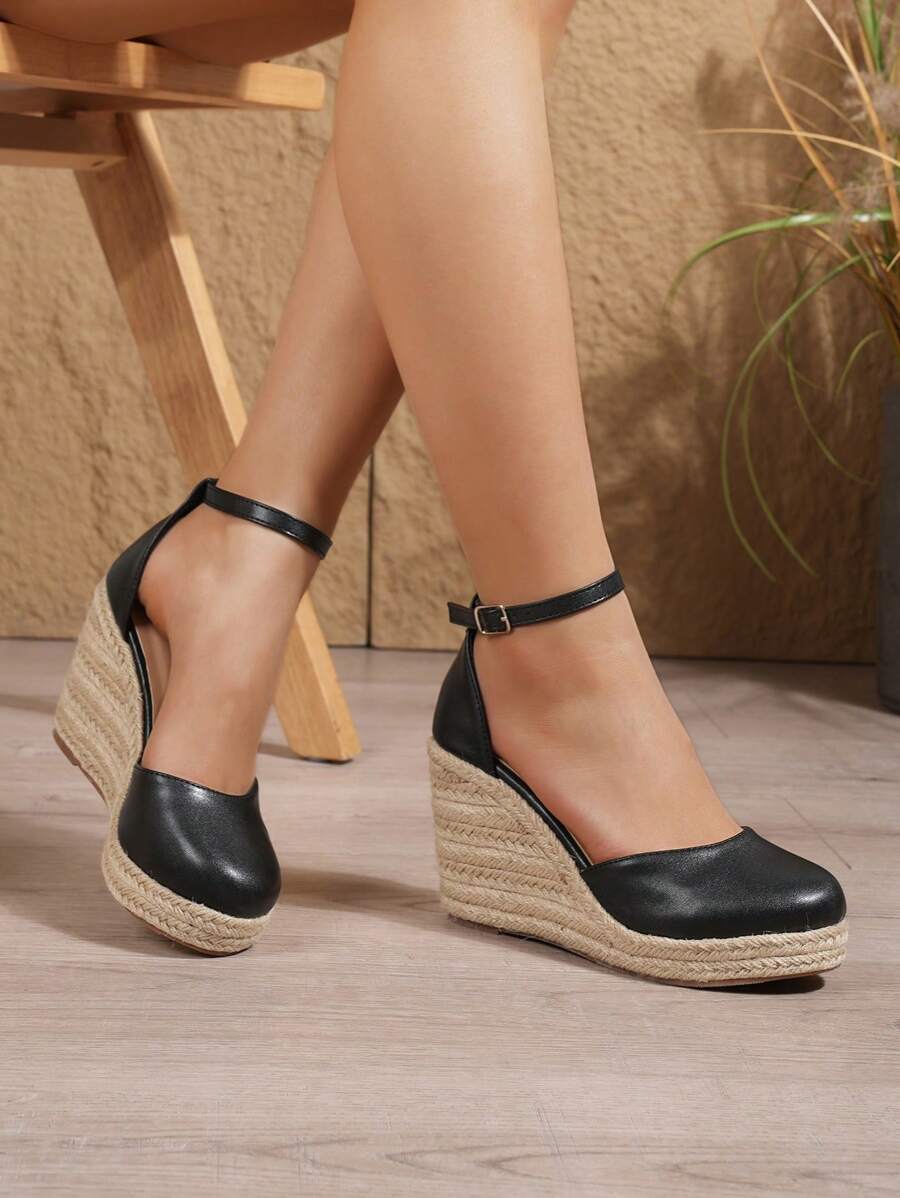 Women's Hot-Selling Black Outdoor New Versatile Comfortable Resort-Style Viral Rope Thick-Soled Shoes
