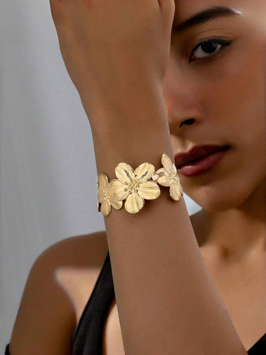 1 pieza de brazalete con apertura floral de diseño minimalista y con estilo europeo y americano, con un toque de lujo elegante, adecuado para el uso diario de las mujeres