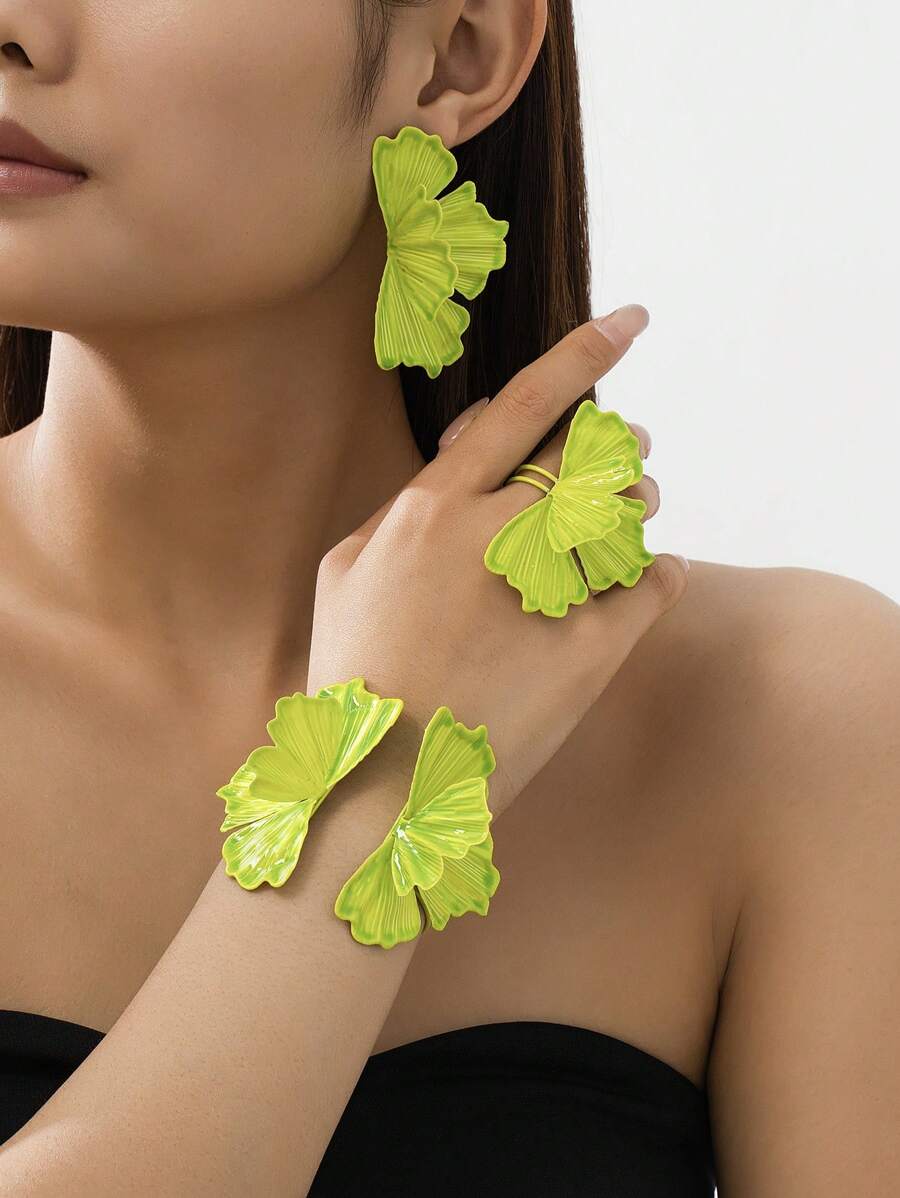 1 Set Punk Style Versatile Metal Half Ginkgo Leaf Openable Adjustable Bracelet, Ring & Earrings Suit For Women, Suitable For Casual And Party Wear