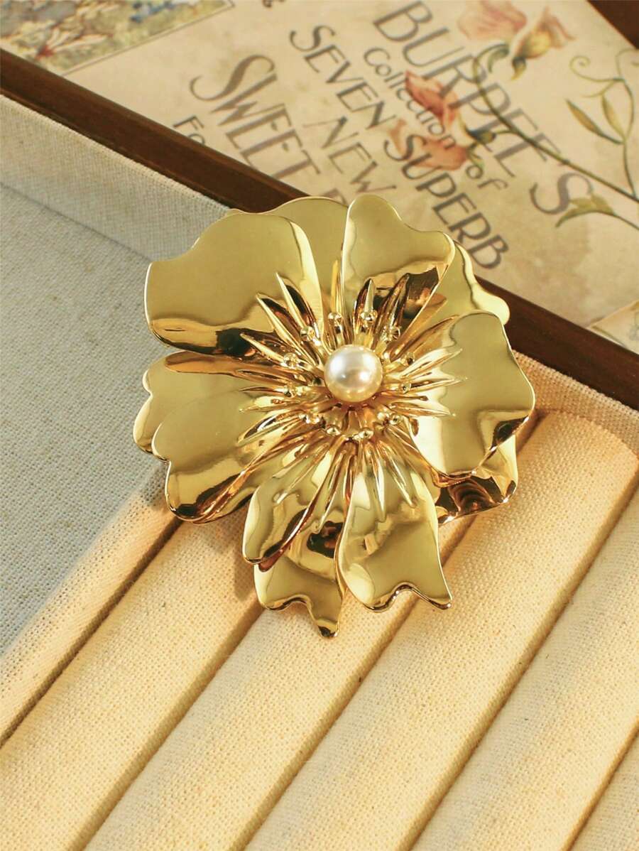 1pc Elegant Metal Flower Brooch With Faux Pearl Center, Fashionable & Sexy, Suitable For Formal Events Or Everyday Wear