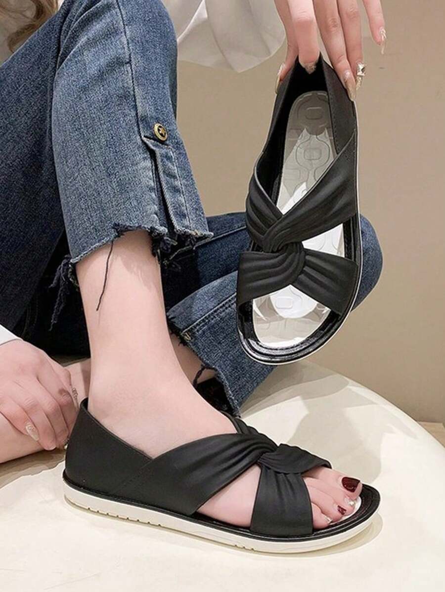 Women's Flat Sandals, Fashionable Fairy Style, Non-Slip Plastic Beach Shoes, Water Resistant Hollow Shoes, Summer