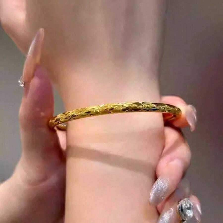 1pc 18k Gold Plated Open Baby Breath Bracelet, Adjustable For Women Casual Everyday Wear, High-End Artisan Style Bracelet, Fashion Minimalist