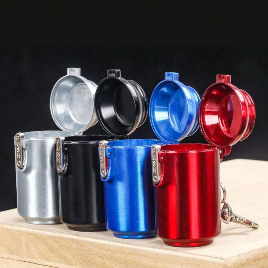 1 Stück Aschenbecher-förmiger Schlüsselanhänger aus Zinklegierung, kreatives, miniaturisiertes, tragbares Raucherzubehör, unisex Anhänger, Raucherzubehör