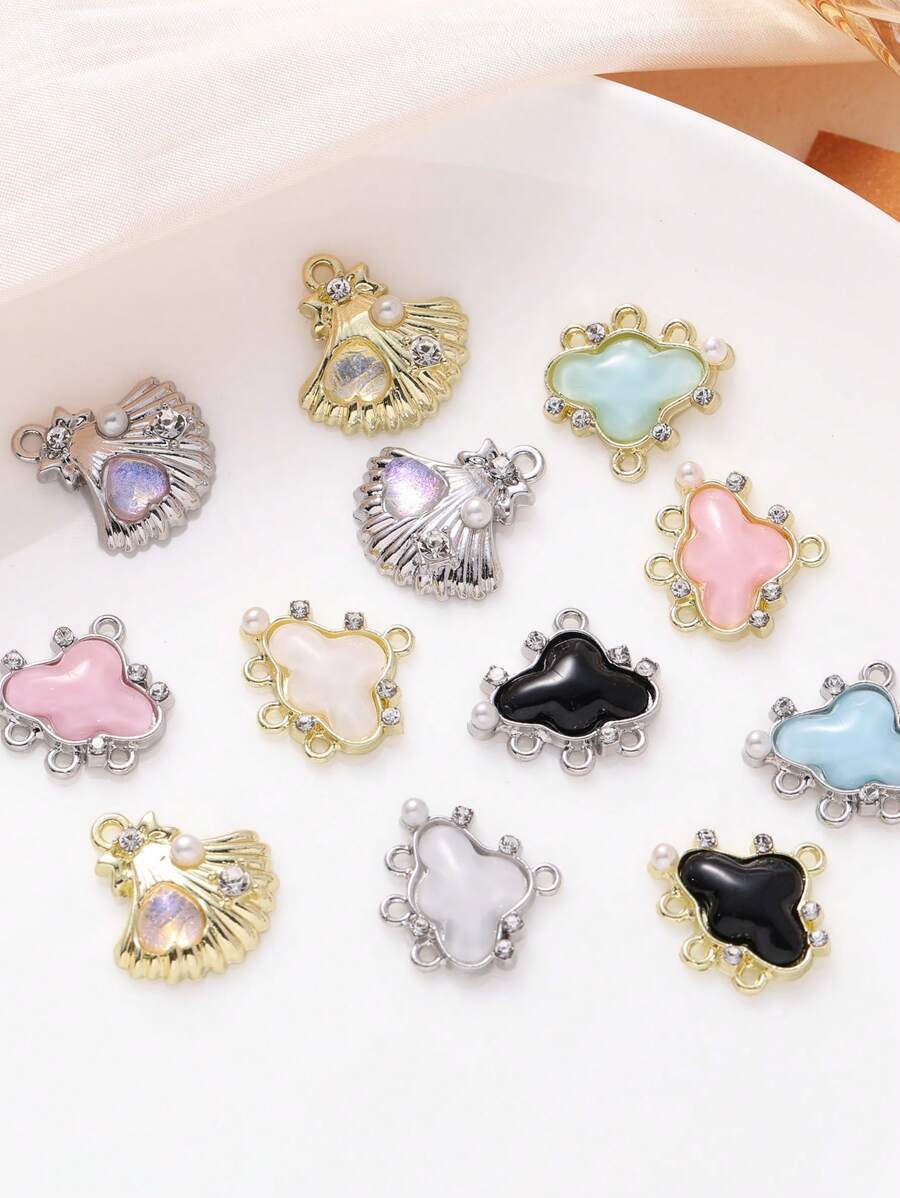 Set de 5 piezas de accesorios de estilo coreano con encantos de nube dulce y concha, material de aleación para manualidades de joyería, aretes, pulseras, collares, decoraciones para uso diario de mujeres