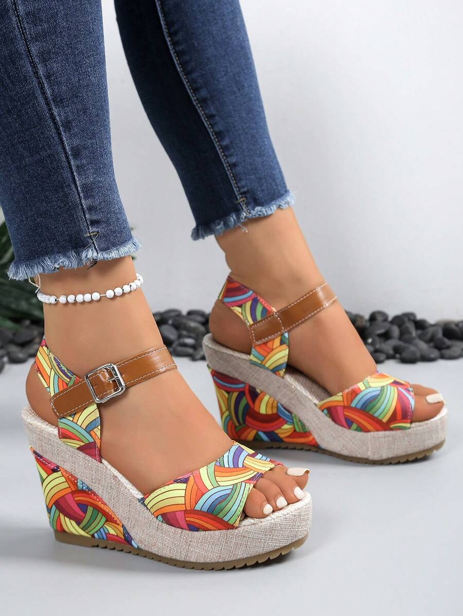 European Women Platform Wedge Sandals 2024 New Spring Summer Outdoor Versatile Buckle Slides Model Stage Sexy Flower Print Beach Casual Comfortable Open Toe Shoes Green Floral Platform Flats For Petite