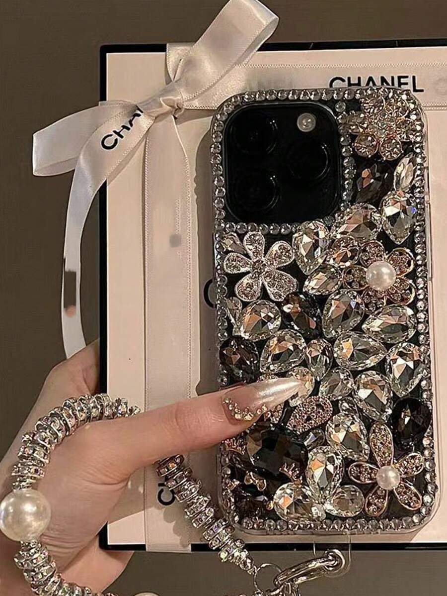 Fashionable Luxury Crystal Floral Pearl Rabbit Pearl Crystal Ring Phone Protective Case Compatible With IPhone 16 Pro Max/15 Plus, Anti-Drop Phone Case