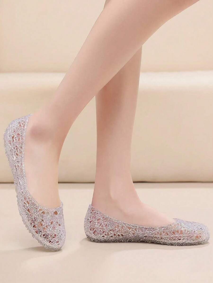 1 par de sandalias planas cómodas para niñas, diseño sólido hueco y transparente, suela suave y cómoda para caminar, compras y actividades al aire libre en verano sin cansarse
