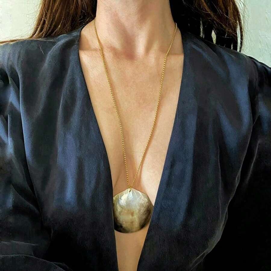 1 colar com pingente de concha de abalone natural em corrente de aço inoxidável dourada em formato de O, joia da moda feminina, acessório de praia boêmio