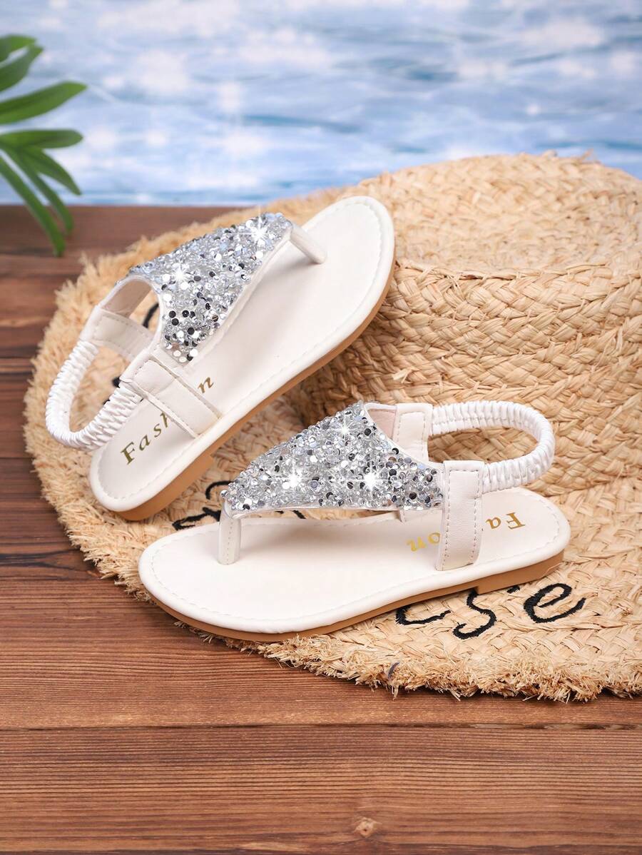 New Summer Fashion For Toddlers/Little Girls In 2025: Large Rhinestone Decorated, Flat-Bottomed, Anti-Slip Round-Toed Slippers, Suitable For Beach And Home Wear