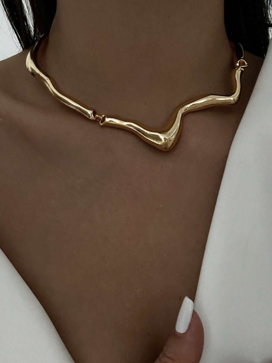 1 Stück Halskette mit flüssiger Metalloptik, geometrisches verdrehtes Design, elegant, geeignet für Partys, Geschenke und den täglichen Gebrauch