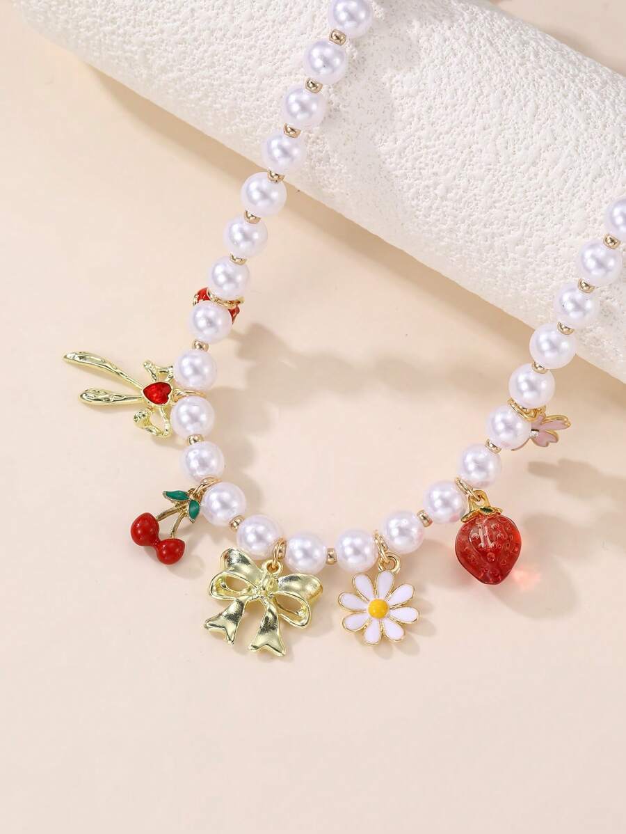 1 colar com pingente de pérola falsa, cereja, morango e margarida, elegante e moderno, acessório para mulheres, uso diário, festa, feriado