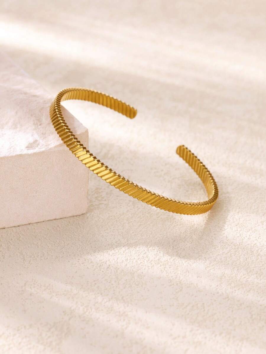 1 Peça Pulseira de Aro Simples Minimalista para Mulheres, Cor Dourada, Aço Inoxidável Oval Aberto e Ajustável, Acessório de Joias Clássico e Versátil para Festa