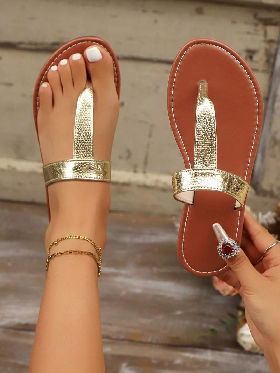 Plus Size Women Flat Sandals, Comfortable Fashion Summer Beach Thong Sandals, Gold Slip On, Versatile Beach Flip Flops