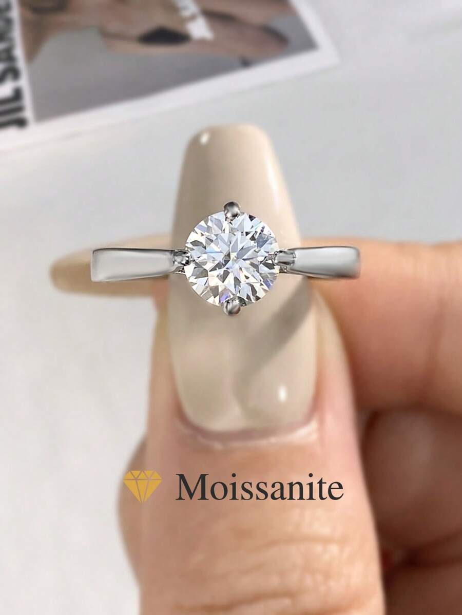 1 pièce Bague classique à quatre griffes, conception de couleur D 1 ct Moissanite Diamond, Bague de mariage en argent sterling S925 convenant aux femmes, fiançailles, épouses, petites amies, cadeaux d'anniversaire, cadeaux d'anniversaire de mariage, Bijoux de mariée fin