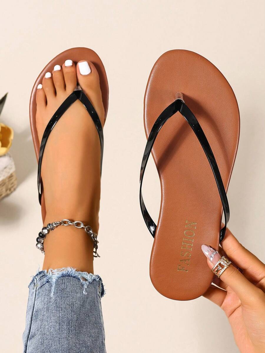 New Fashionable H-Shaped Women Flip Flops, Ladies Thong Sandals, Casual Style, Roman Style Slip-On Slippers, Comfortable Black, Beige And Brown Colors, Low Heel And Embossed Patterns, Recommended By Influencers Suitable For Dates, Indoor And Outdoor Use, With Deodorizing And Anti-Slip Functions, Crocodile Pattern Slippers With Metal Decorations And Flat Soles, Slip-On Summer Fashion Flip Flops.