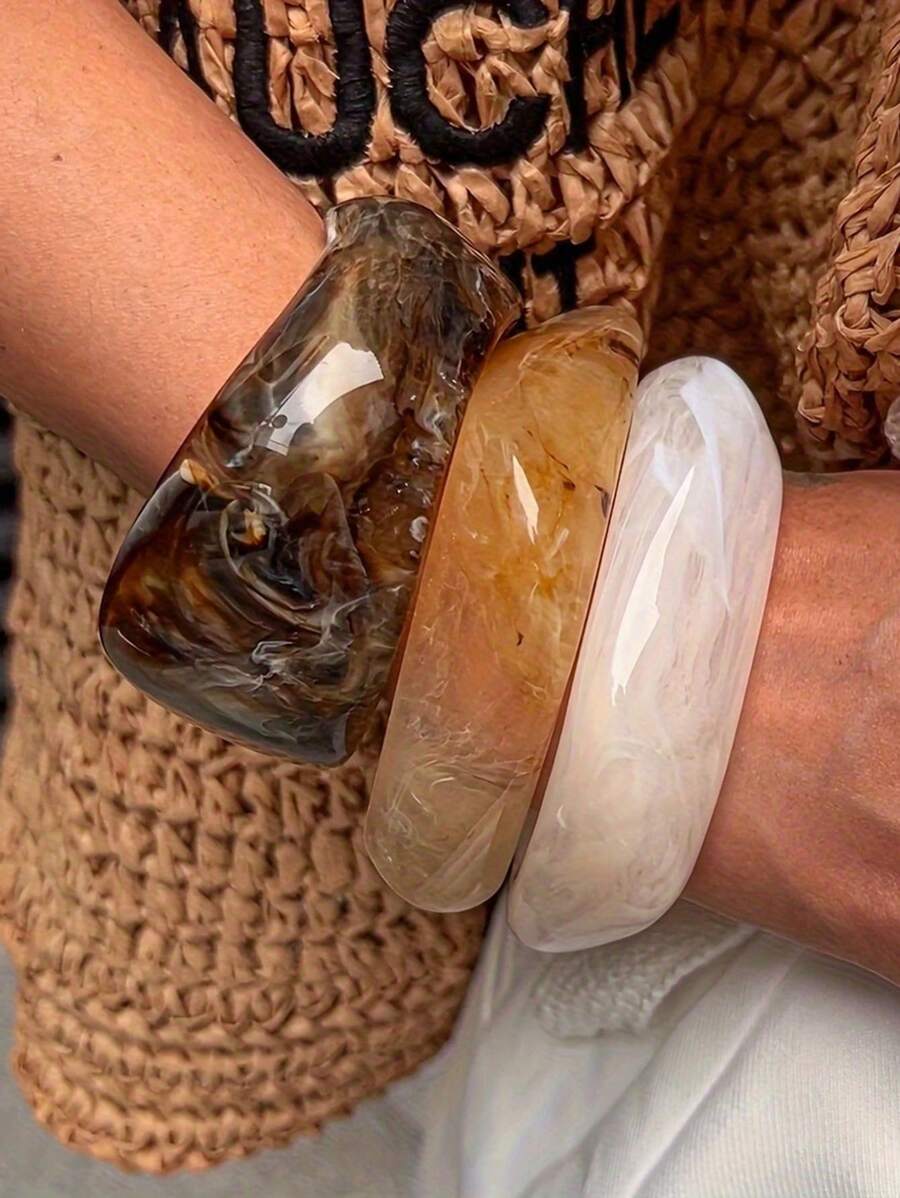 1pc Vintage Resin Bracelet, Personalized Fashion Exaggerated Bracelet For Women, Versatile & Elegant