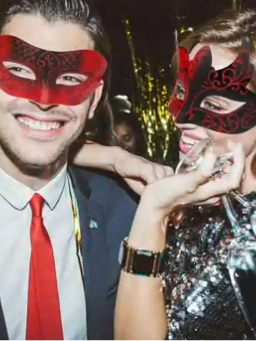 2pcs Masquerade Masks For Couples,A Little Beauty's Painted Mask & Men Venetian Mask For Mardi Gras